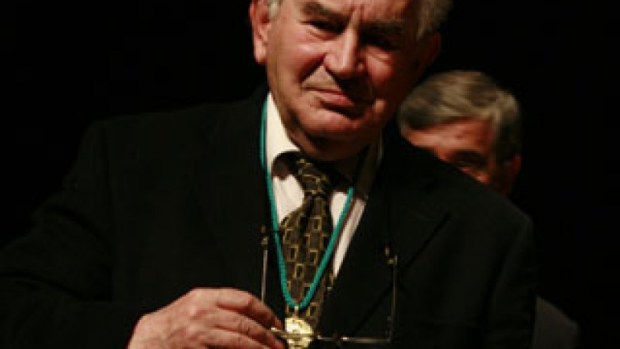 Gamoneda tras recibir la Medalla de Oro del CBA.